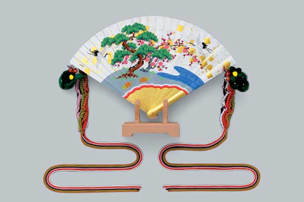 Hi-ougi (traditional ceremony fans)